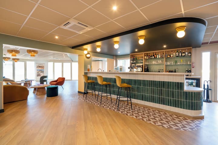 Sure Hotel by Best Western Caen Mémorial