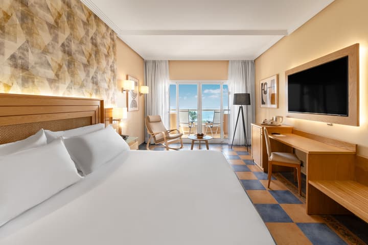 Elba Sara Beach & Golf Resort