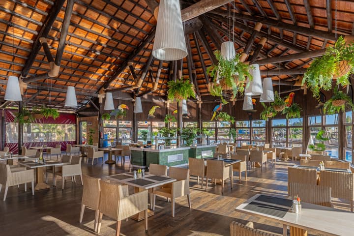 Elba Sara Beach & Golf Resort
