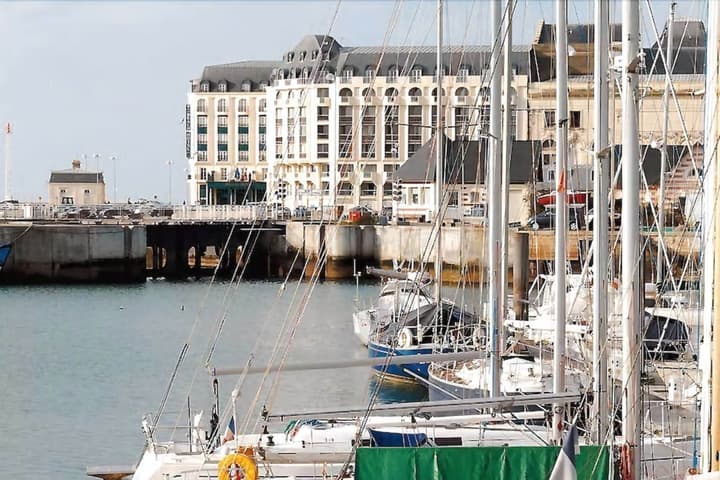 SOWELL HÔTELS Le Beach