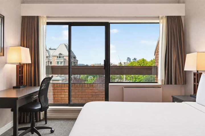 Embassy Inn