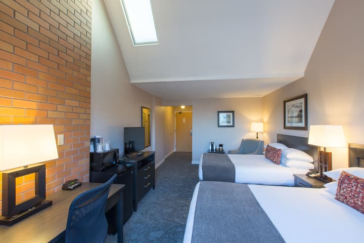 Embassy Inn
