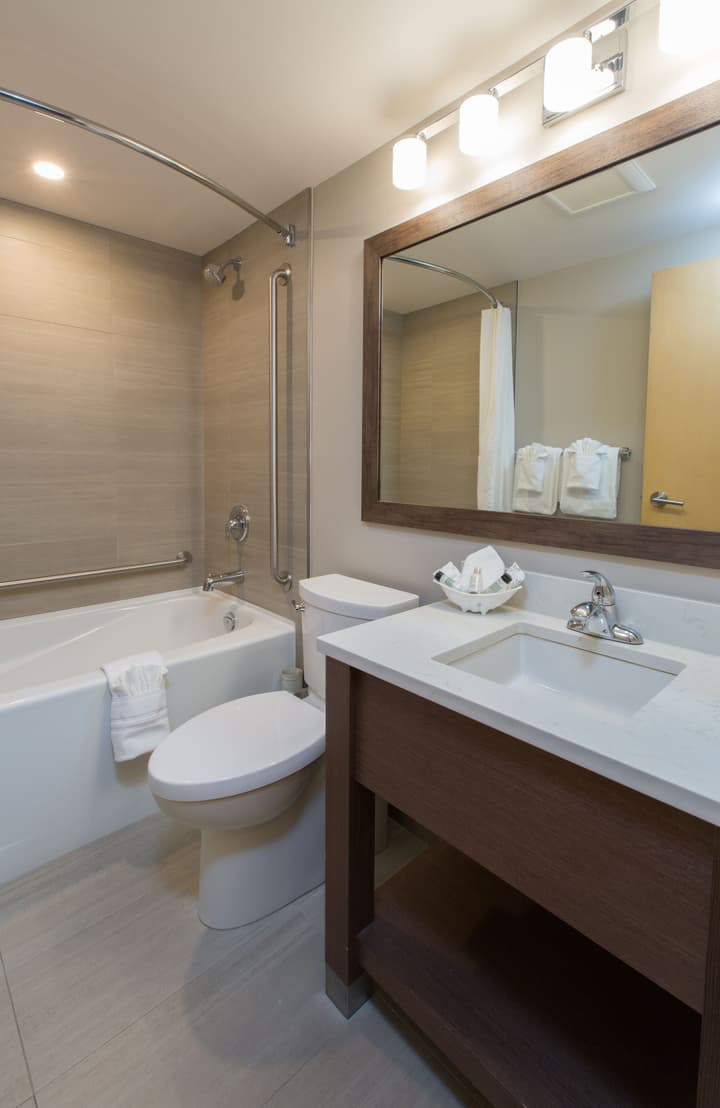 Embassy Inn
