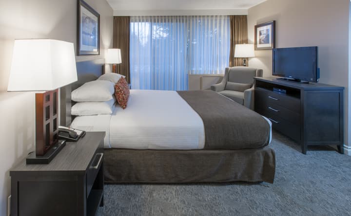 Embassy Inn