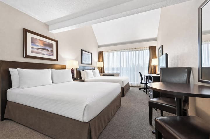 Embassy Inn