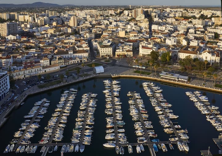 Occidental Faro