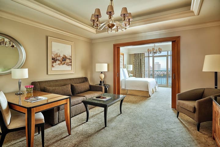 Four Seasons Hotel Cairo at Nile Plaza