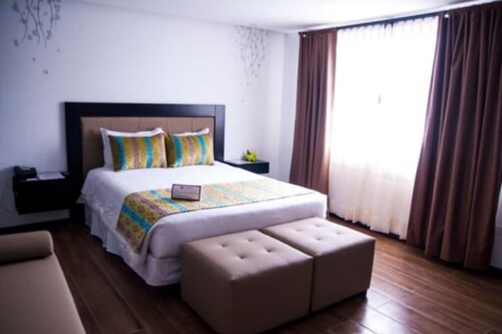 Embassy Quito Hotel