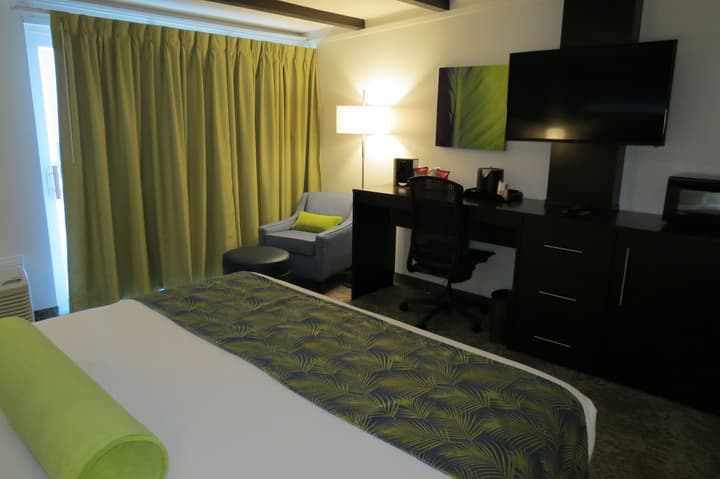 Oasis Hotel & Conv. Center, an Ascend Collection Hotel