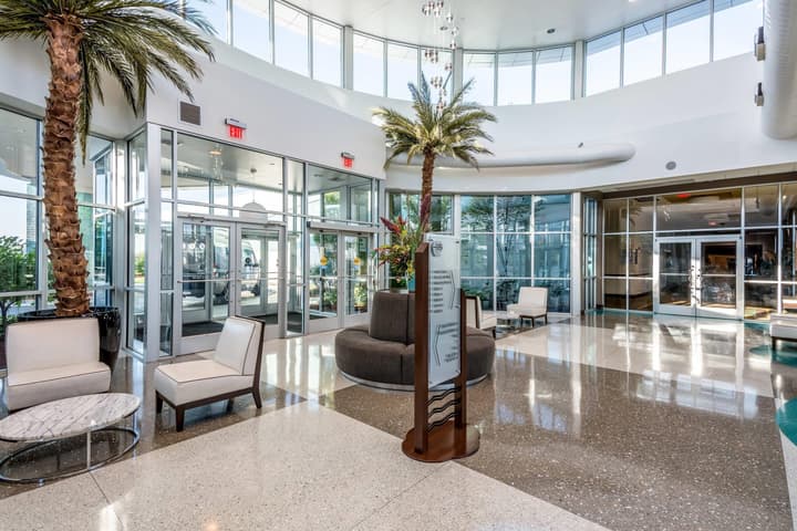 Oasis Hotel & Conv. Center, an Ascend Collection Hotel