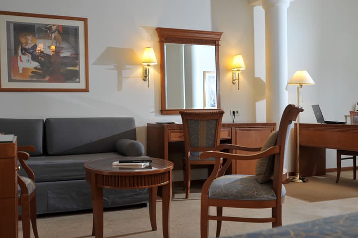 Athens Atrium Hotel and Suites