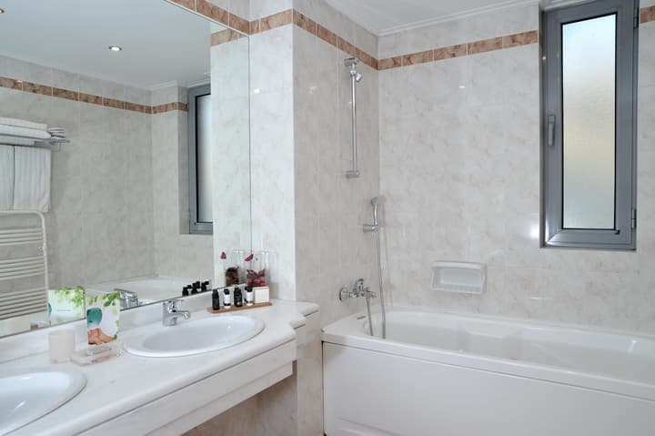 Athens Atrium Hotel and Suites