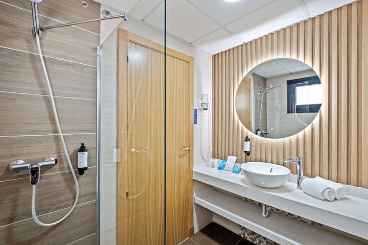 Hotel Puente Real