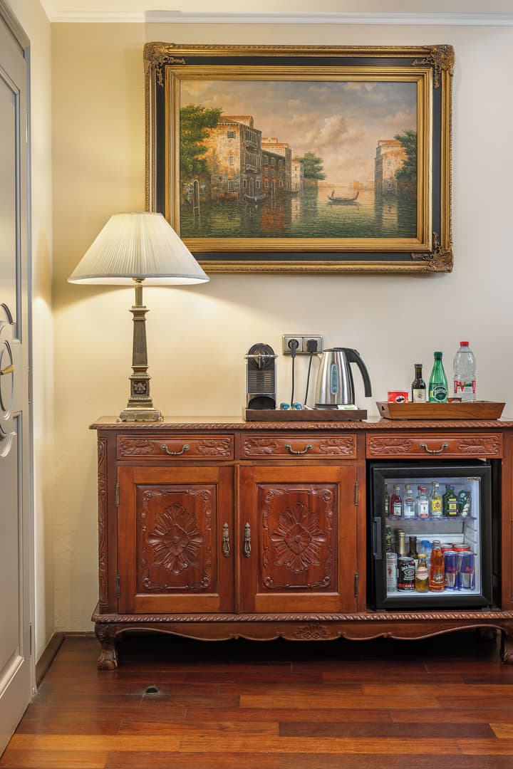 Iron Gate Hotel & Suites Prague by BHG
