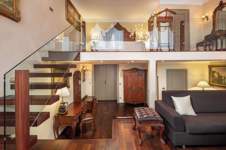 Iron Gate Hotel & Suites Prague by BHG