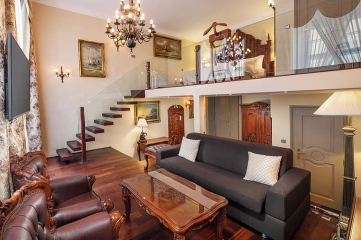 Iron Gate Hotel & Suites Prague by BHG