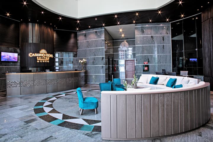 Suites Camino Real