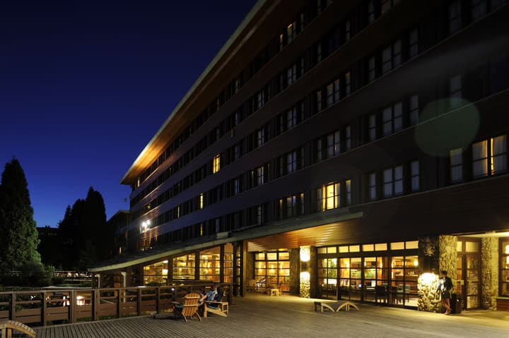 Disney Sequoia Lodge