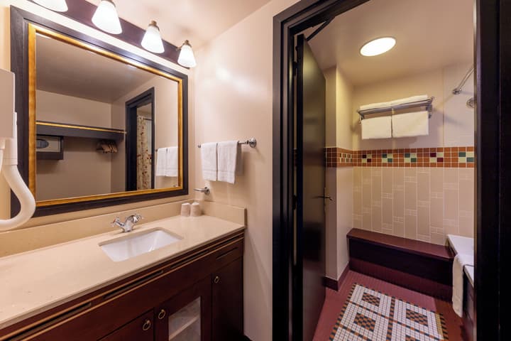 Disney Sequoia Lodge