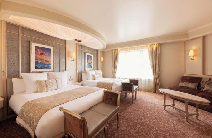 Disneyland® Hotel