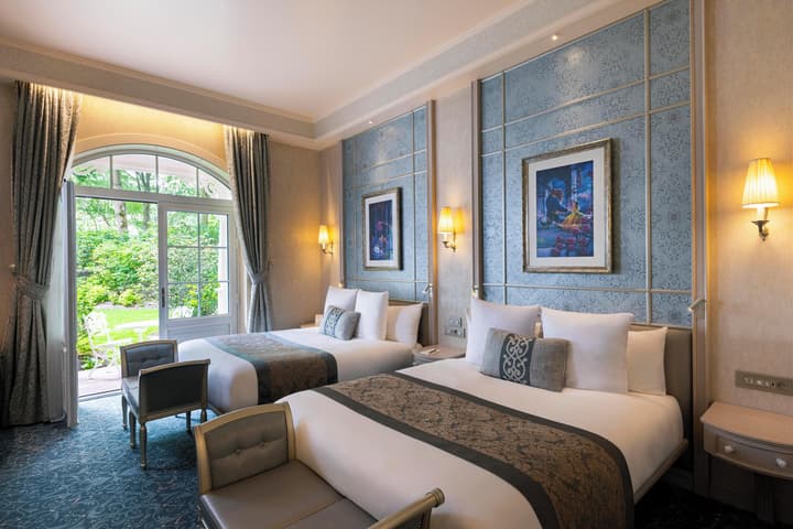 Disneyland® Hotel