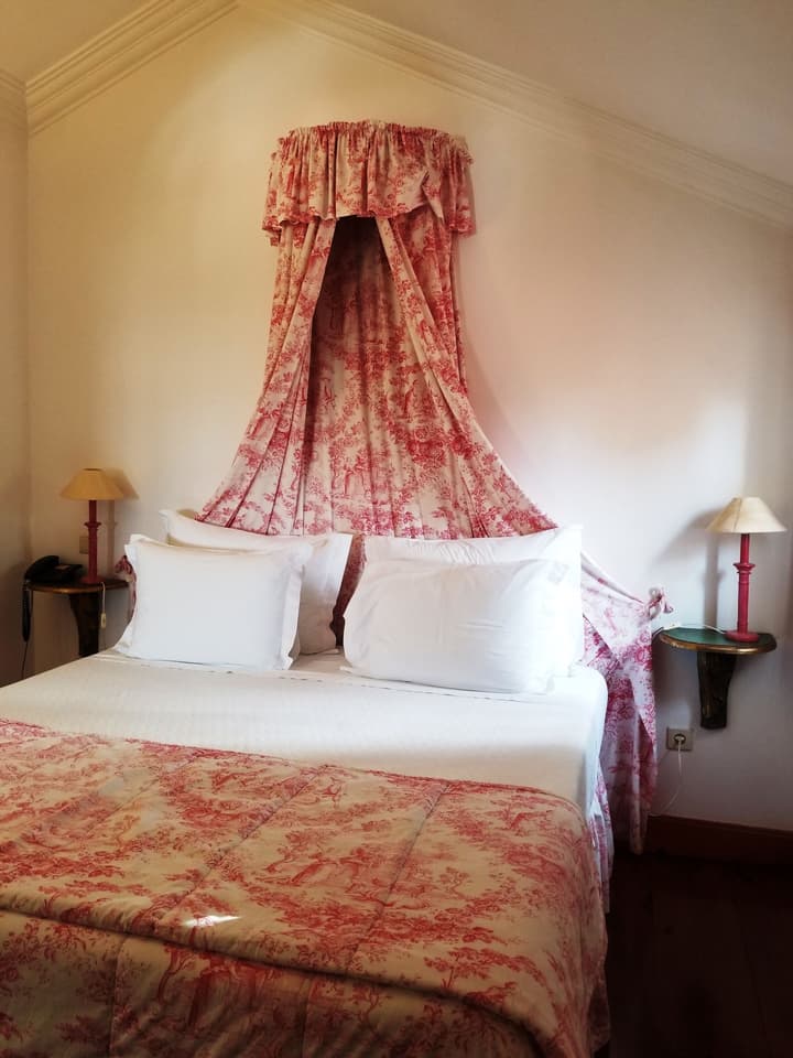 Lawrence's Hotel