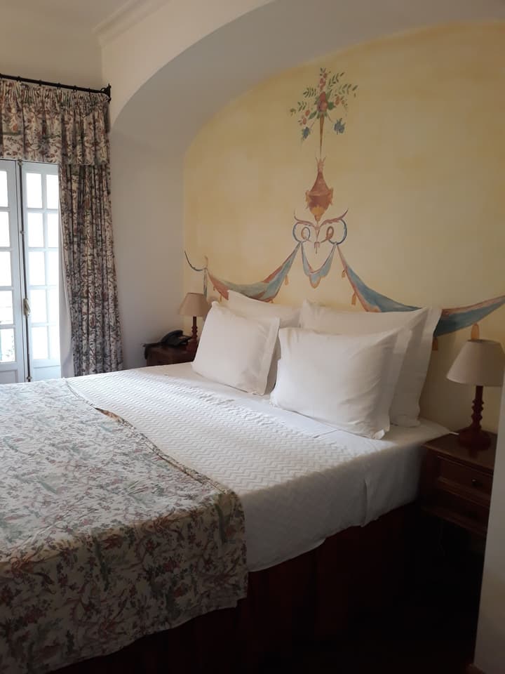 Lawrence's Hotel