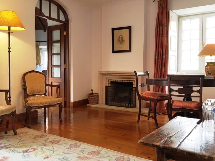 Lawrence's Hotel