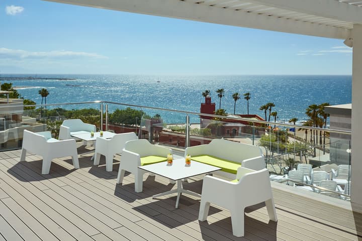 Hotel Las Arenas, Affiliated by Meliá