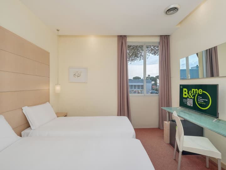 B&B HOTEL CALENZANO FIRST