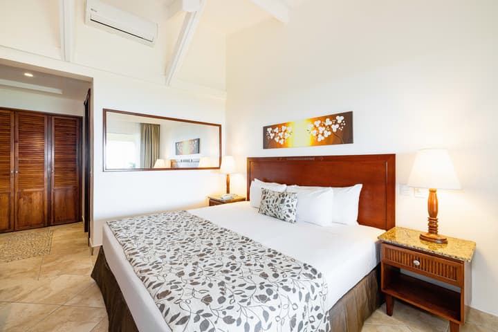 Hotel Tamarindo Diria Beach Resort