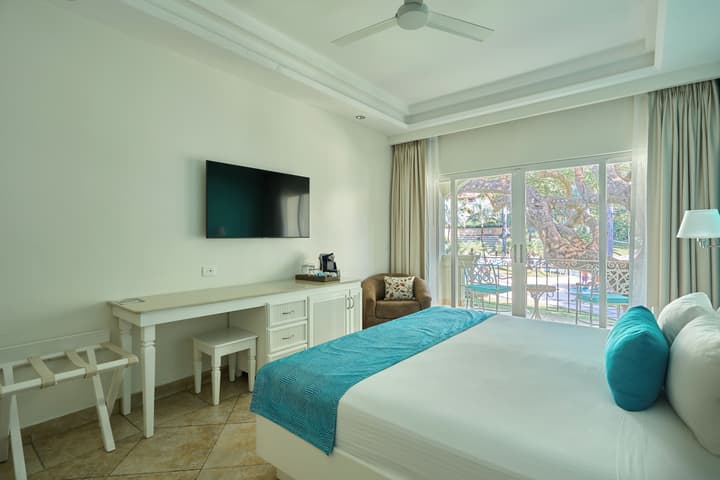 Hotel Tamarindo Diria Beach Resort