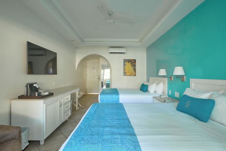 Hotel Tamarindo Diria Beach Resort