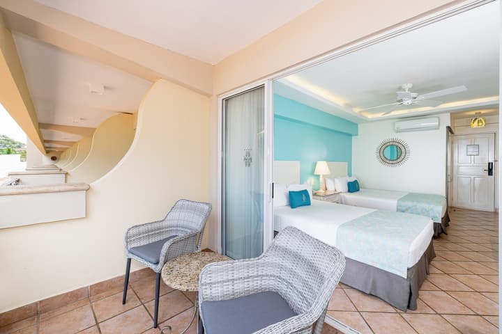 Hotel Tamarindo Diria Beach Resort