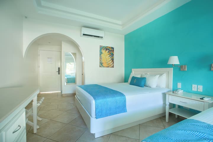 Hotel Tamarindo Diria Beach Resort