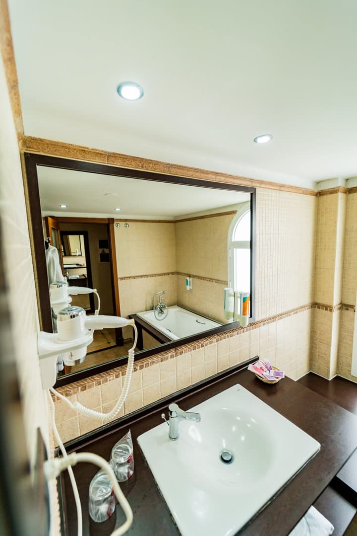 Paradise Park Fun Lifestyle Hotel