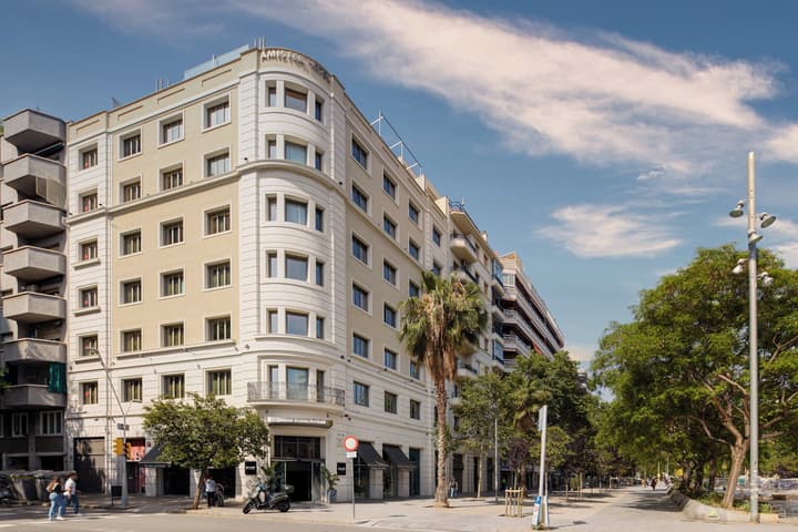 Sercotel Amister Art Hotel