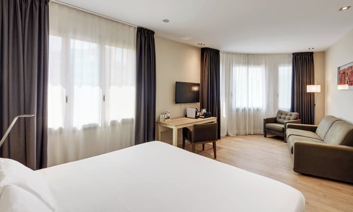 Sercotel Amister Art Hotel