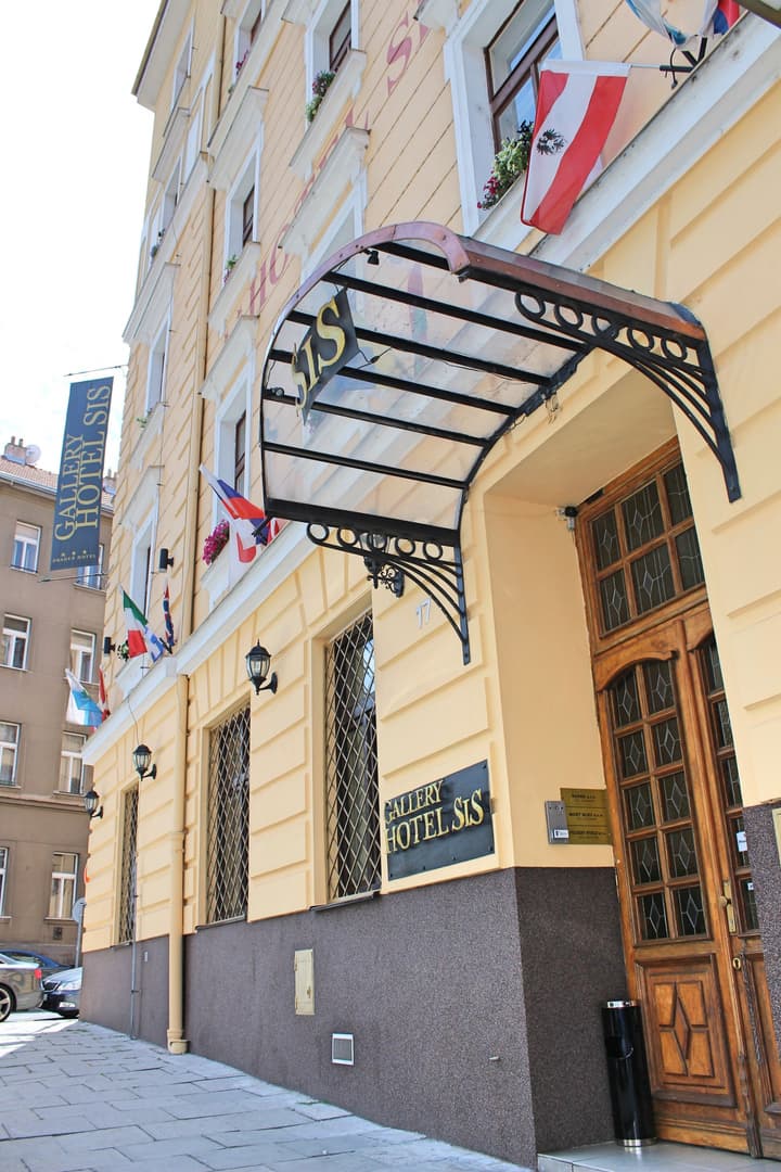 Gallery Hotel SIS
