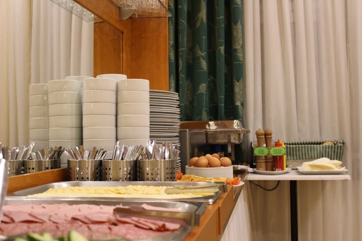 Gallery Hotel SIS