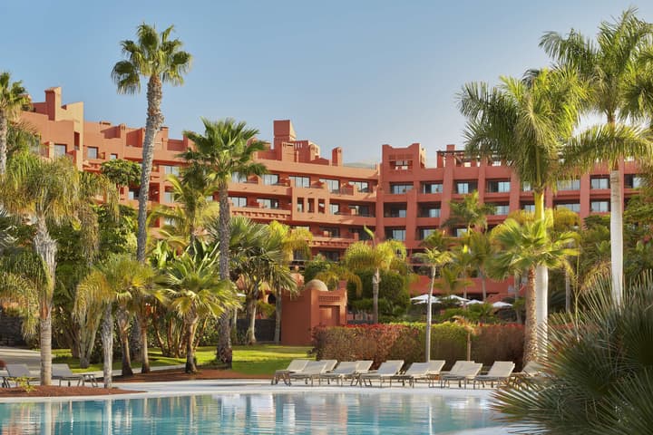 Tivoli la Caleta Resort