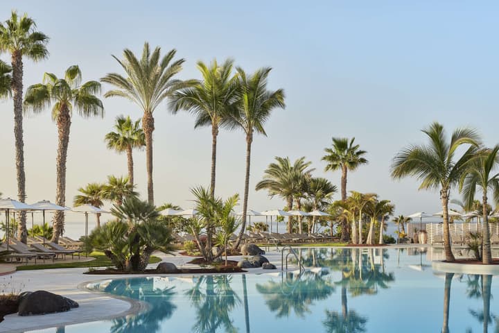 Tivoli la Caleta Resort
