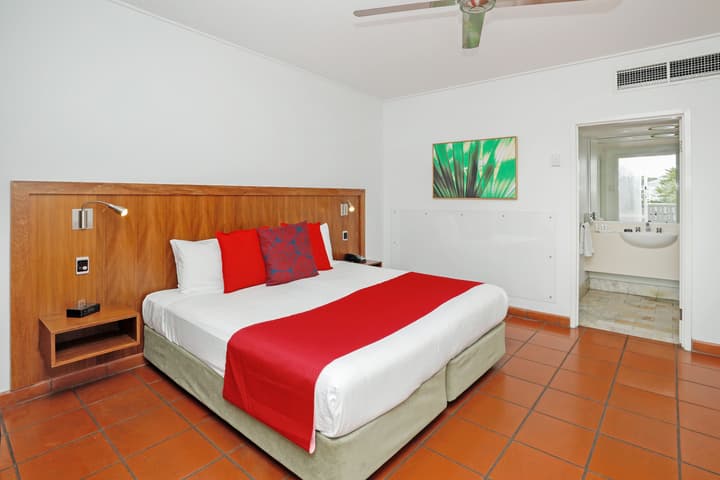 Ramada By Wyndham Cairns City Centre