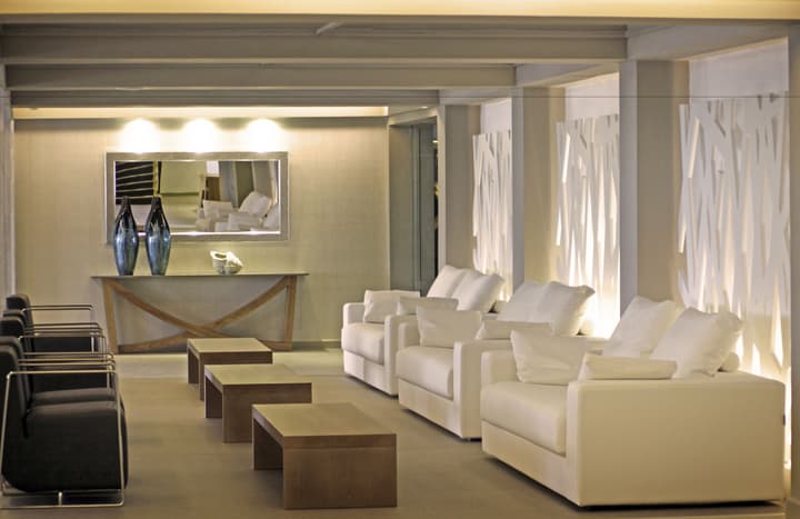 BG Hotel Java