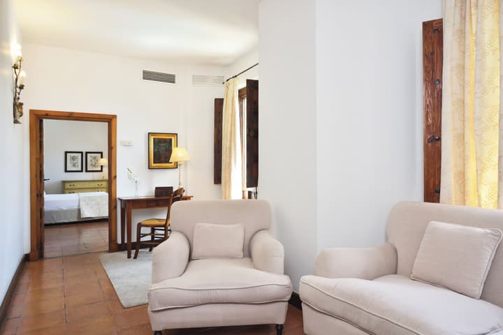 Hotel Puerta de la Luna