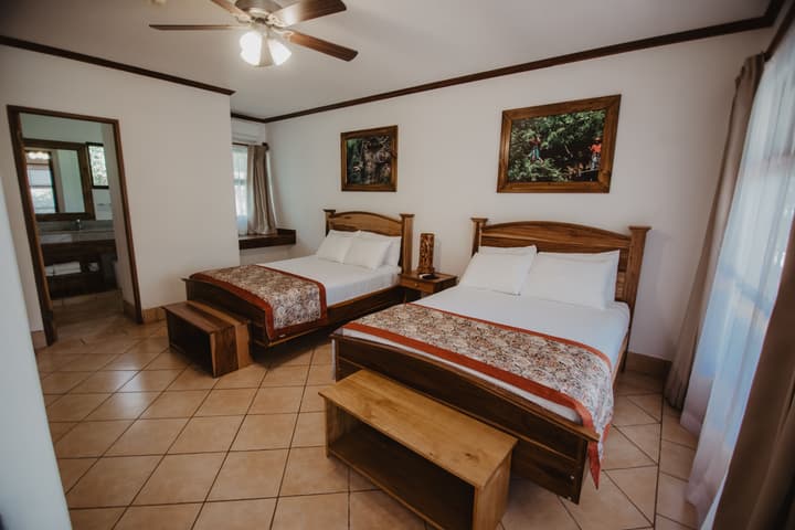 Hotel Hacienda Guachipelin