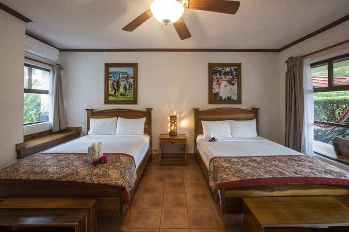 Hotel Hacienda Guachipelin