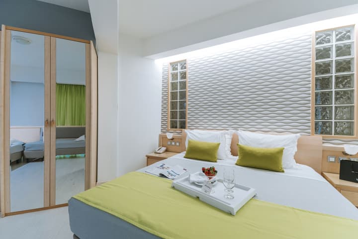 Semiramis City Hotel