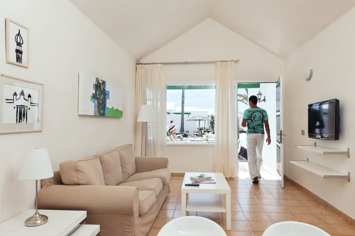 Apartamentos LIVVO Las Gaviotas
