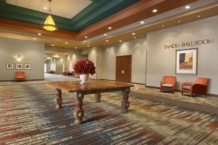 Embassy Suites by Hilton Albuquerque